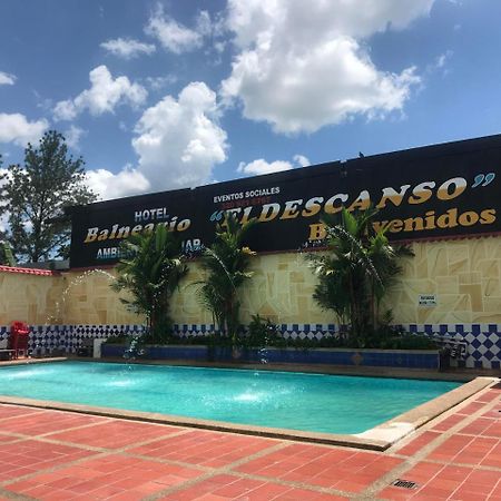 Hotel Y Balneario El Descanso Villavicencio Exterior photo